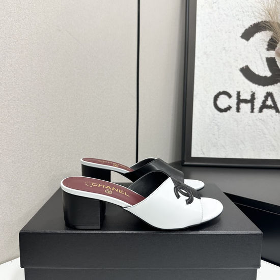 Chanel Premium Leather Casual Shoes with Exquisite Hardware Buckles