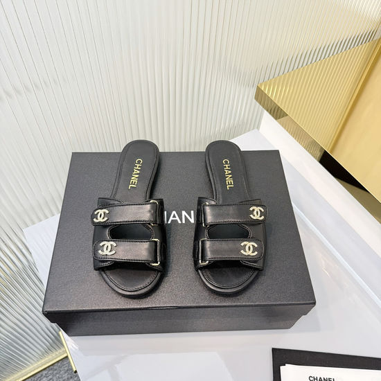 Chanel Elegant Soft Leather Comfortable Flat Slides