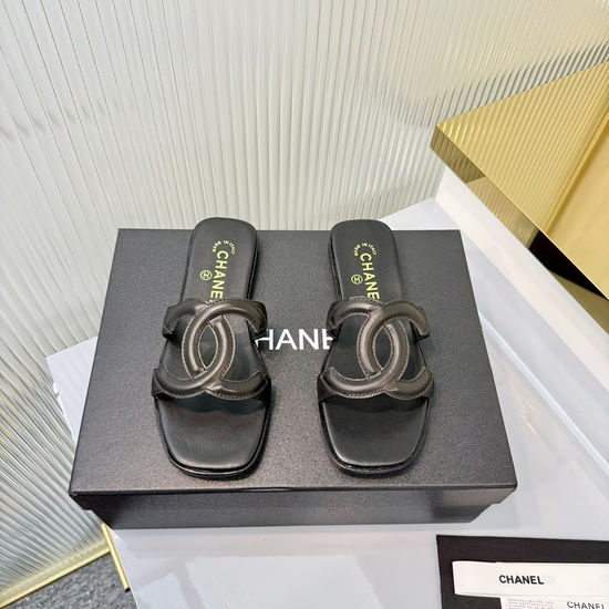 Chanel Elegant Versatile Soft Comfortable Flat Slides