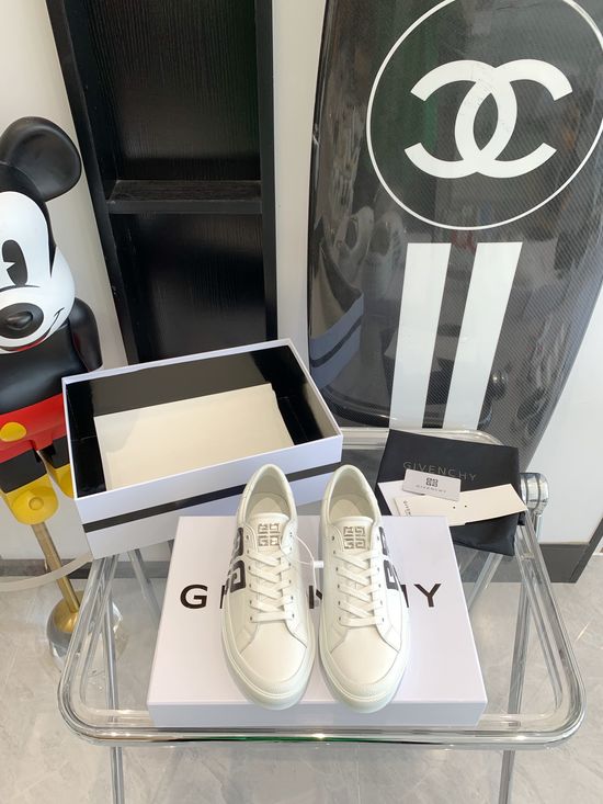 Givenchy High-end Leather White Casual Shoes With Original Outsole