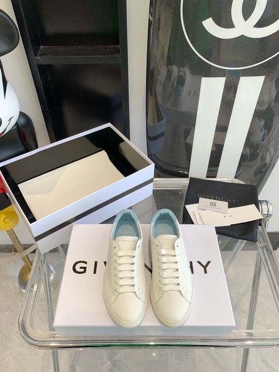 Givenchy Top Quality Leather White Sneakers With Comfortable Insole