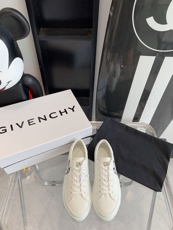 Givenchy High-end Leather White Casual Shoes With Original Outsole
