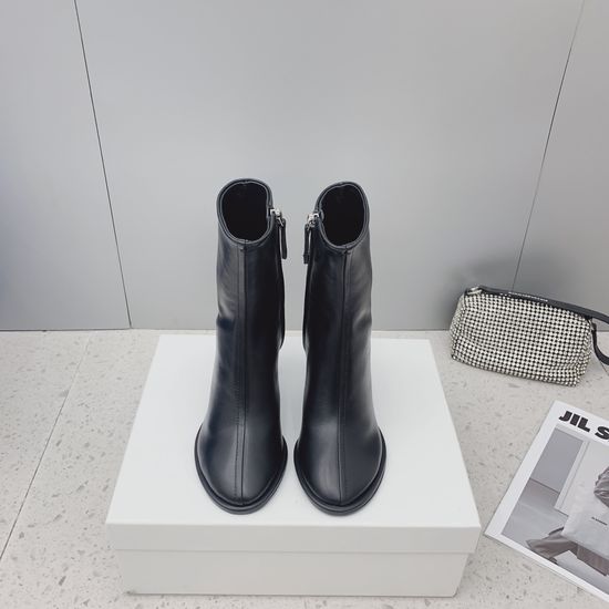 The Row Stylish Front-zip Leather Ankle Boots Comfortable Elevating Footwear