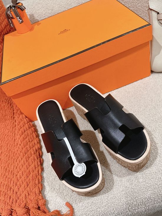 Hermes Versatile Suede Trim Sandals Exquisite Craftsmanship Non-slip Sole