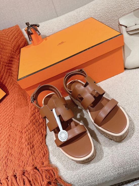 Hermes Classic Leather Sandals Soft Lining Durable Outsole