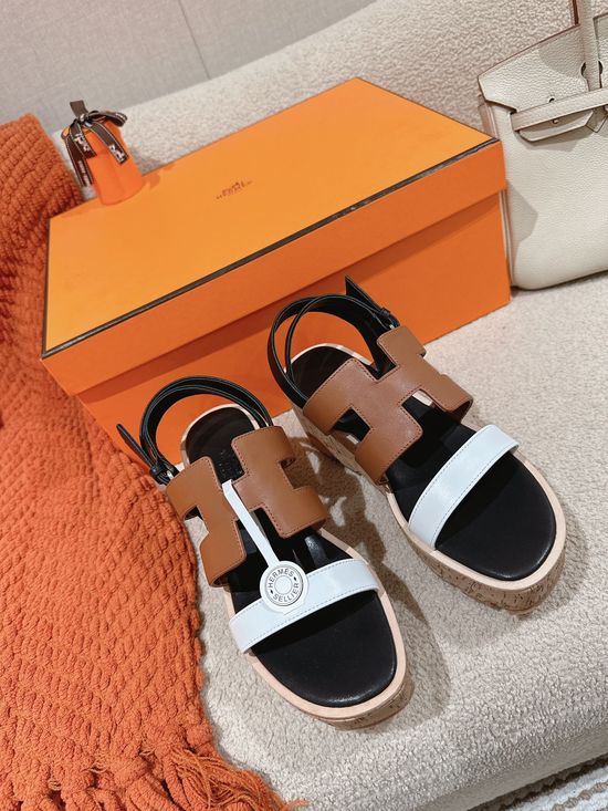 Hermes Classic Leather Sandals Soft Lining Durable Outsole