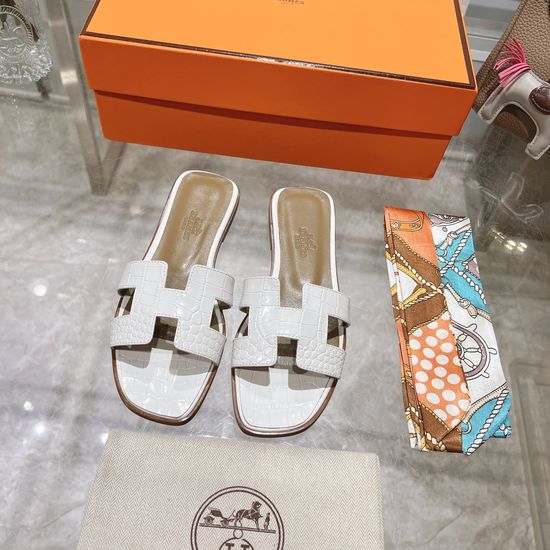 Hermes Exotic Crocodile Pattern Casual Slide Sandals