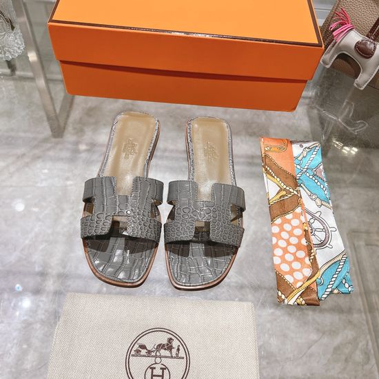 Hermes Exotic Crocodile Pattern Casual Slide Sandals