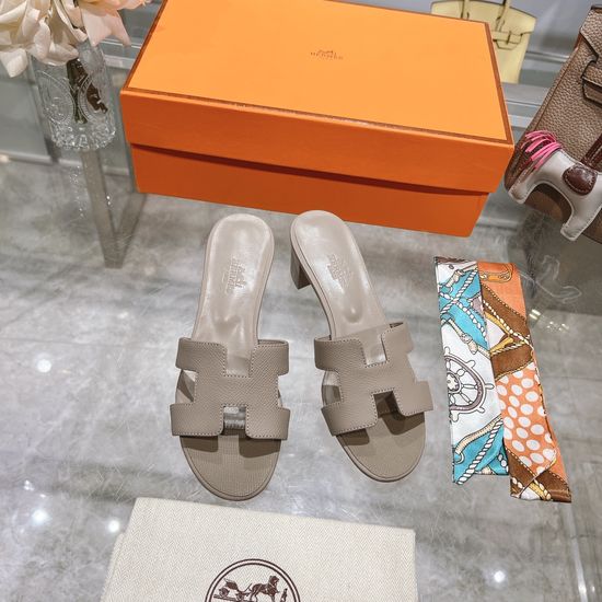 Hermes Block Heel Calfskin Slides Comfortable Elegant Casual Footwear