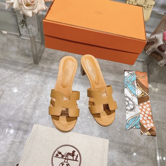 Hermes Block Heel Calfskin Slides Comfortable Elegant Casual Footwear