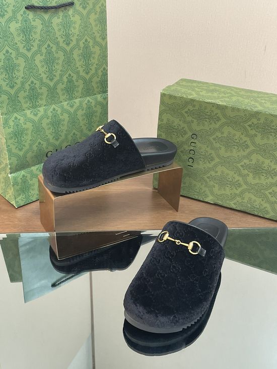 Gucci Premium Leather Slip-On Mules with Iconic Hardware Accents