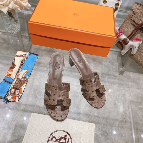 Hermes Chunky Heel Cowhide Slide Sandals With Silk Scarf Set