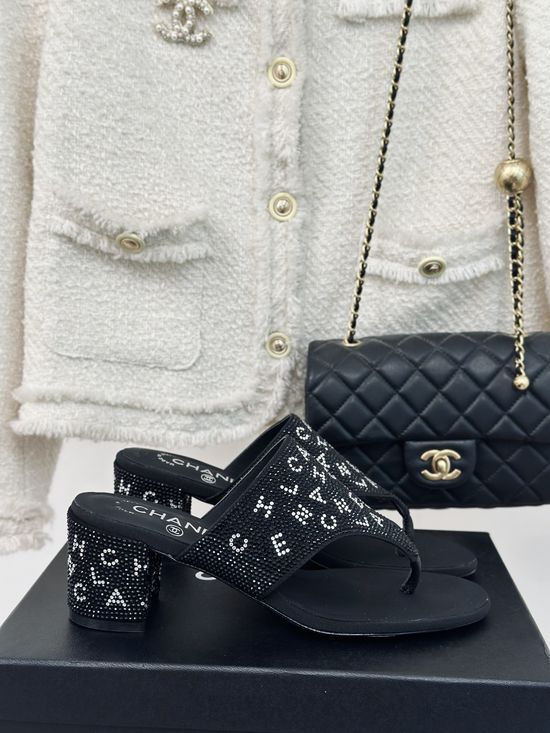 Chanel Rhinestone Flip Flops Sparkly Durable Anti-fall Diamond
