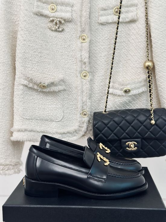Chanel Classic Logo Loafers Premium Cowhide Upper Leather Sole