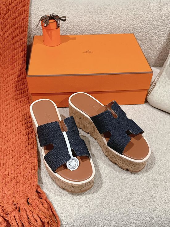 Hermes Versatile Suede Trim Sandals Exquisite Craftsmanship Non-slip Sole