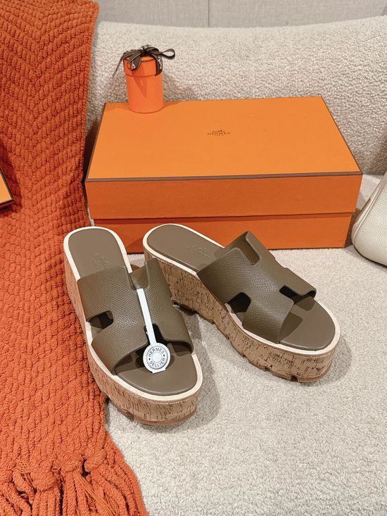 Hermes Versatile Suede Trim Sandals Exquisite Craftsmanship Non-slip Sole