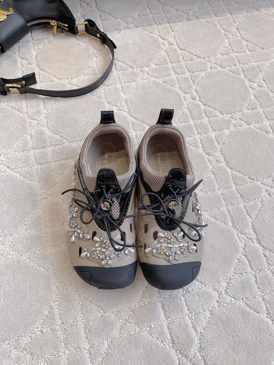 Crocs Rhinestone Pearl Decorated Classic Comfort Clogs