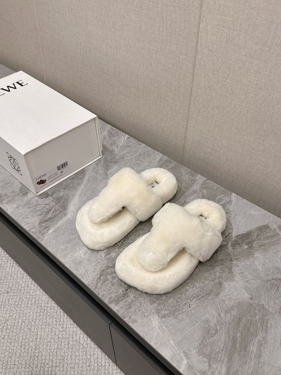 Loewe Warm Wool Flip Flop Slippers Soft Durable Daily Wear Shoes