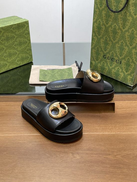 Gucci Nautical Chain Rubber Sole Leather Slide Sandals