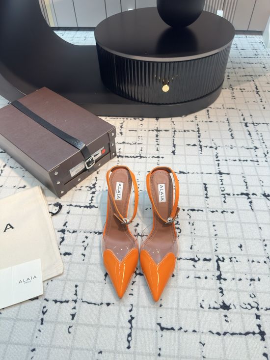 Alaia Heart Design Patent Leather High Heel Slide Sandals