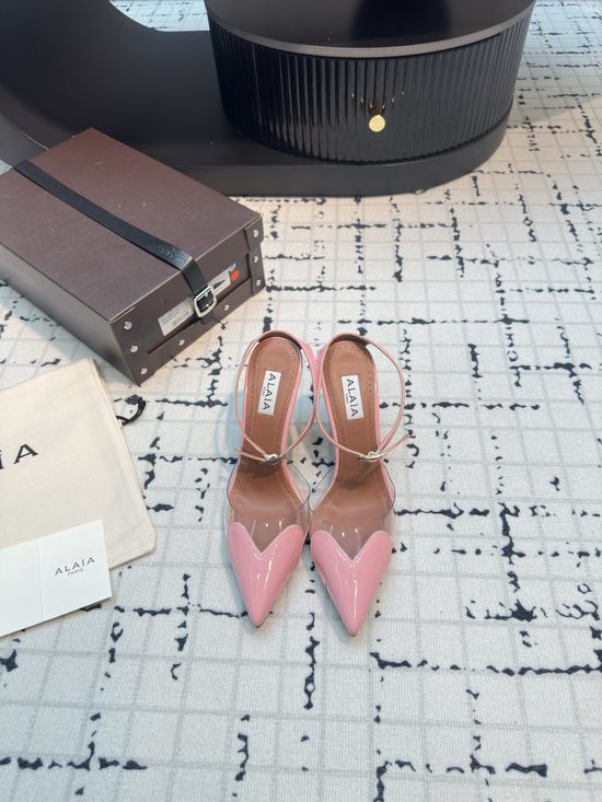 Alaia Heart Design Patent Leather High Heel Slide Sandals