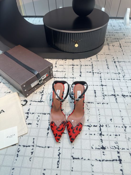 Alaia Heart Design Patent Leather High Heel Slide Sandals