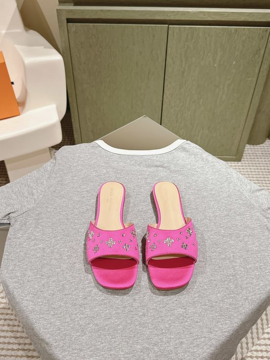 Louis Vuitton Silk Rhinestone Embellished Flat Casual Slides