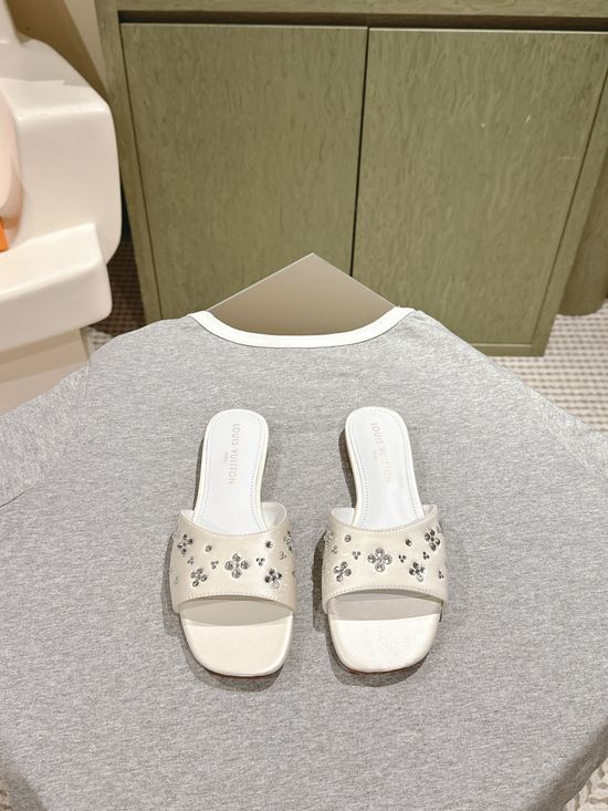 Louis Vuitton Silk Rhinestone Embellished Flat Casual Slides
