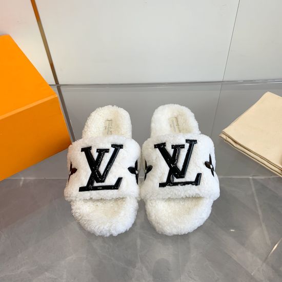 Louis Vuitton Plush Lined Slippers Non-slip Sole Classic Pattern Footwear