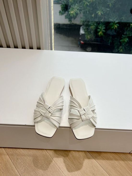 The Row Soft Sheepskin Flat Slides Comfortable Casual Slip On Sandals