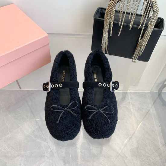 Miu Miu Plush Loafers Comfortable Upper Soft Sole Casual Shoes