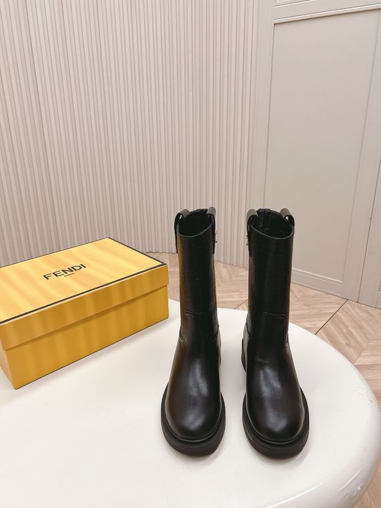 Fendi Leather Upper Boots Classic Pattern Stylish Comfortable Footwear