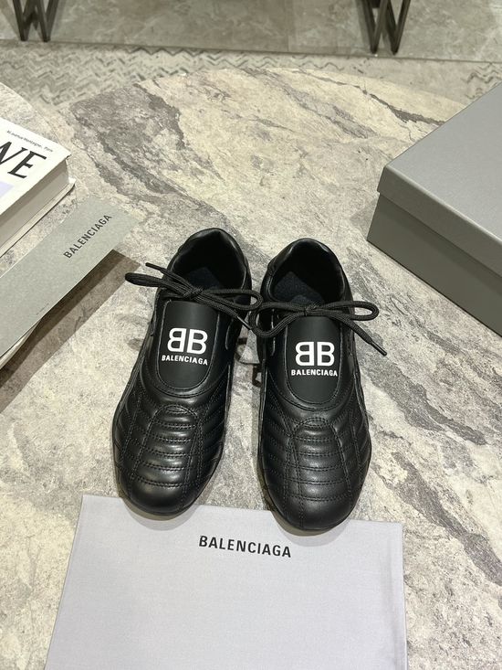 Balenciaga Quilted Leather Casual Sneakers With Retro Classic Dual Logo Design