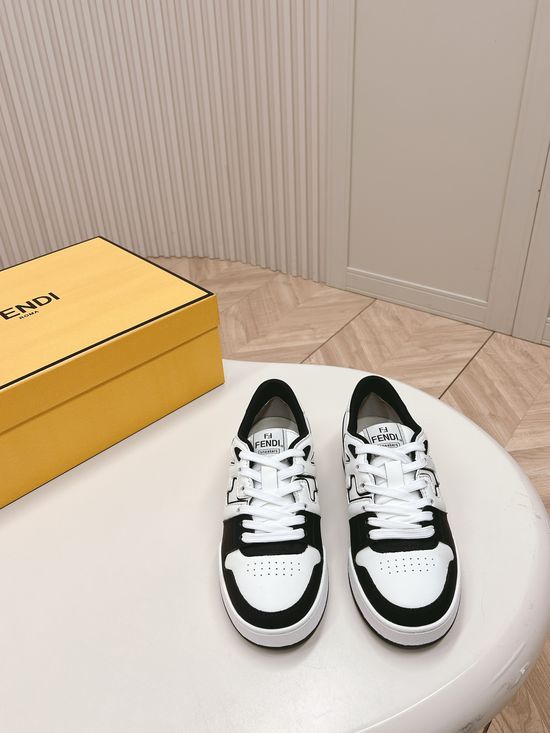 Fendi Classic Spliced Leather Casual Sneakers Versatile Daily Footwear