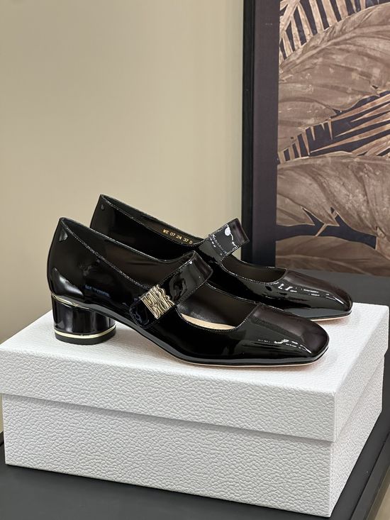 Christian Dior Patent Leather Vintage Square Toe Elegant Flat Shoes