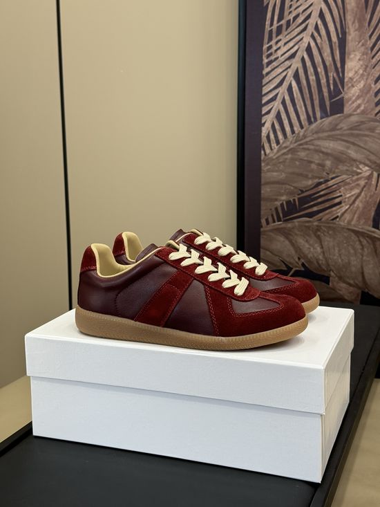 Maison Margiela Classic Suede Trim Casual Retro Training Shoes