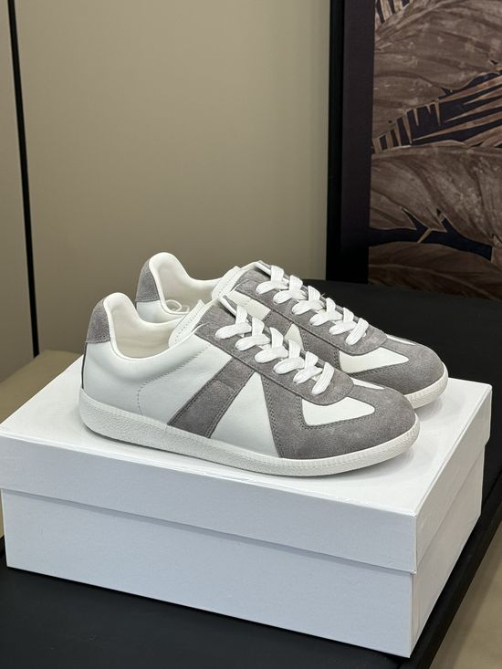 Maison Margiela Classic Suede Trim Casual Retro Training Shoes