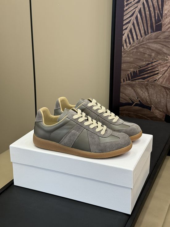 Maison Margiela Classic Suede Trim Casual Retro Training Shoes