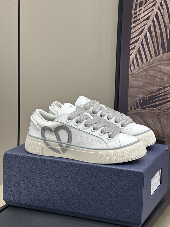 Christian Dior Embroidered Decor Classic Low Top Casual Sneakers