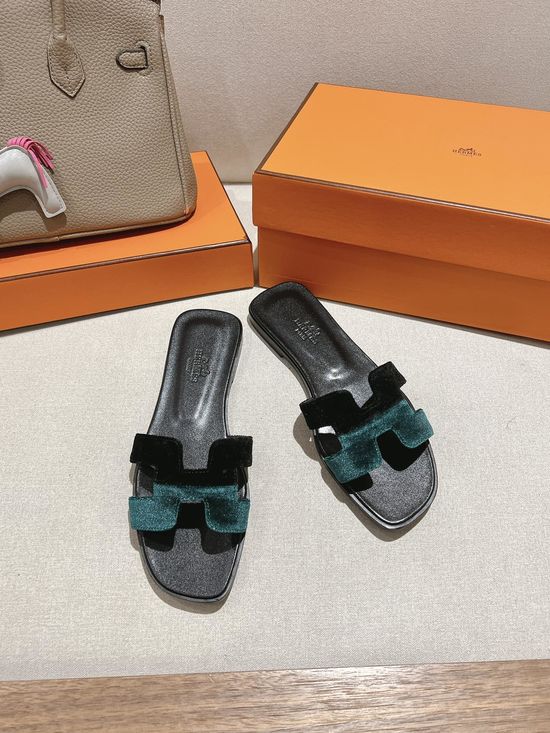 Hermes New Color Cowhide Slide Sandals With Silk Scarf Packaging
