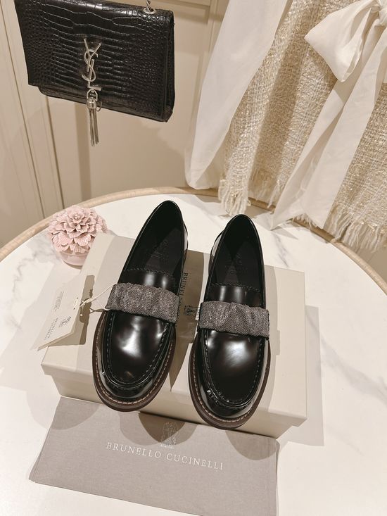 Brunello Cucinelli Glossy Leather Casual Loafers Durable Flexible Comfortable Sole
