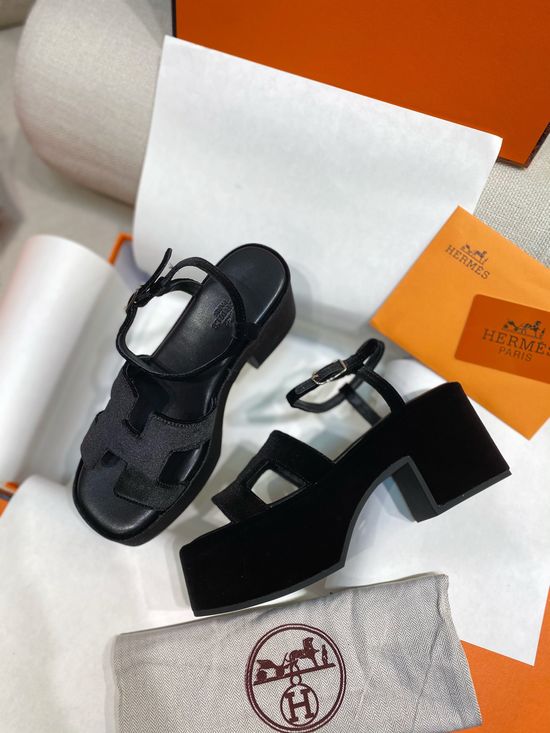 Hermes Adjustable Strap Platform Sandals With Rose Gold Buckle