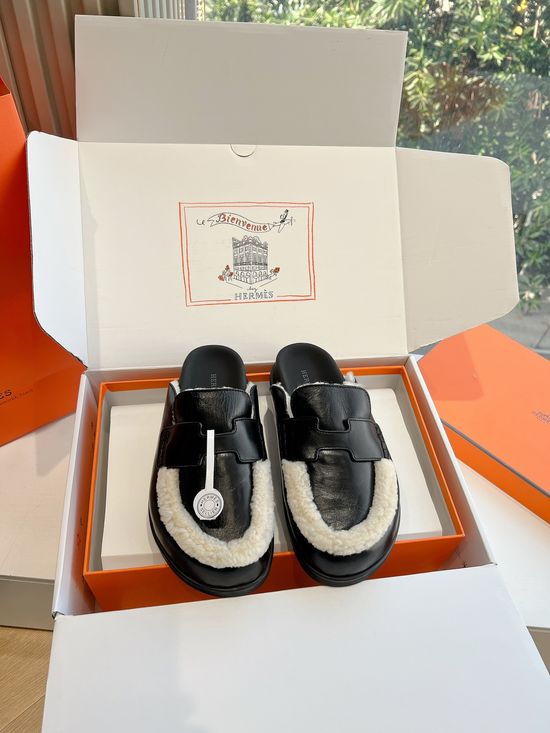 Hermes Wool Lined Toe-covered Slippers with Comfortable Leather Upper