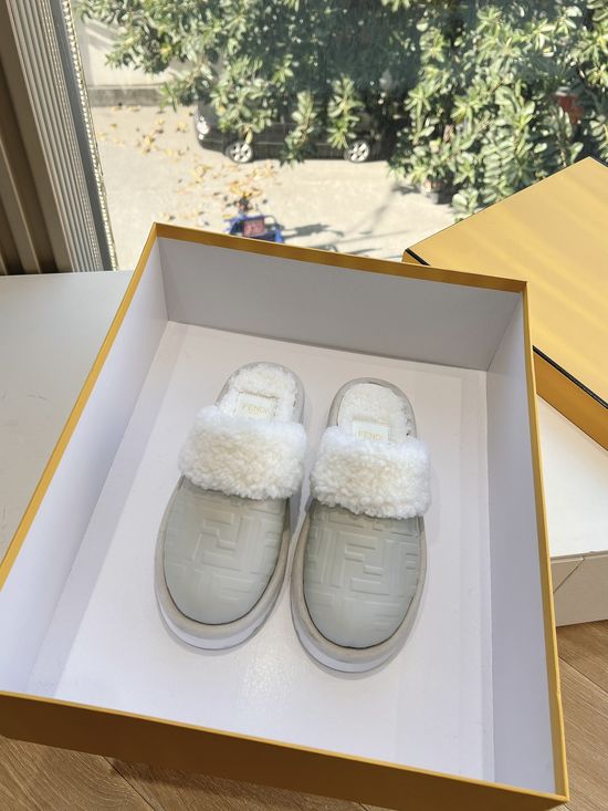 Fendi Premium Wool Blend Casual Sneakers with Logo Patchwork