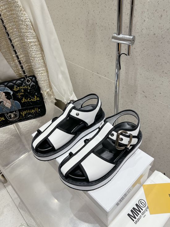 Maison Margiela Elevated Thick-Soled Slides with Premium Leather
