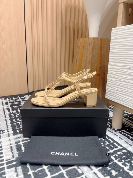 Chanel Elegant Chain Decor Sandals with Premium Leather Upper