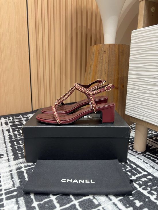 Chanel Elegant Chain Decor Sandals with Premium Leather Upper