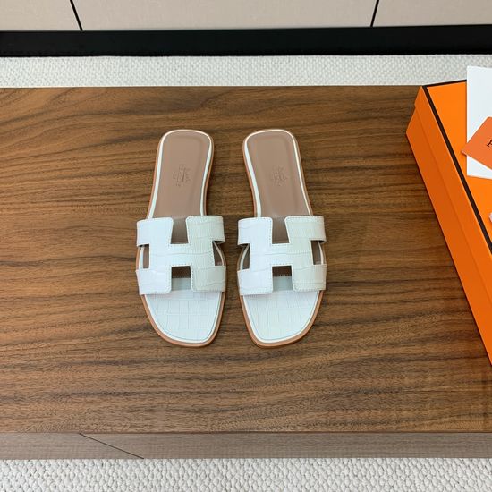 Hermes Flat Slide Sandals Pebbled Leather Upper