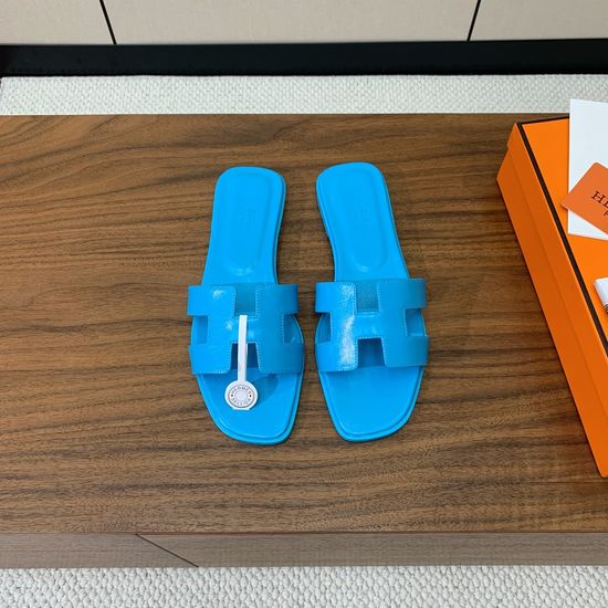 Hermes Flat Slide Sandals Smooth Leather Upper