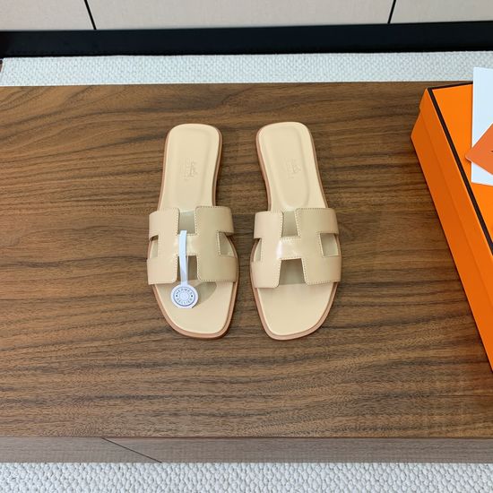 Hermes Flat Slide Sandals Smooth Leather Upper